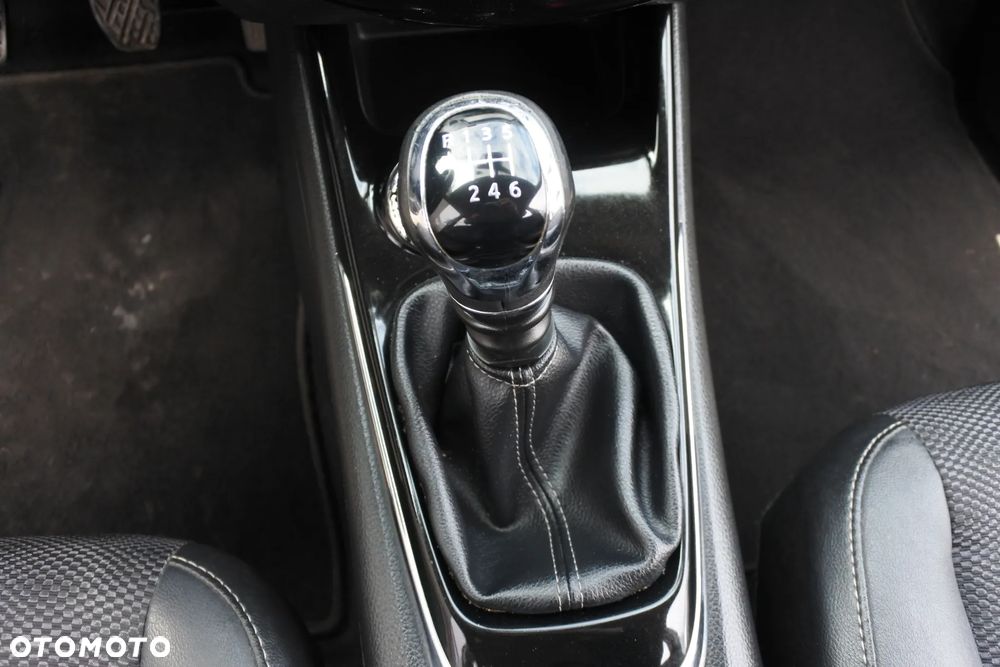 Nissan Pulsar 1.2 DIG-T Tekna EU6 - 17