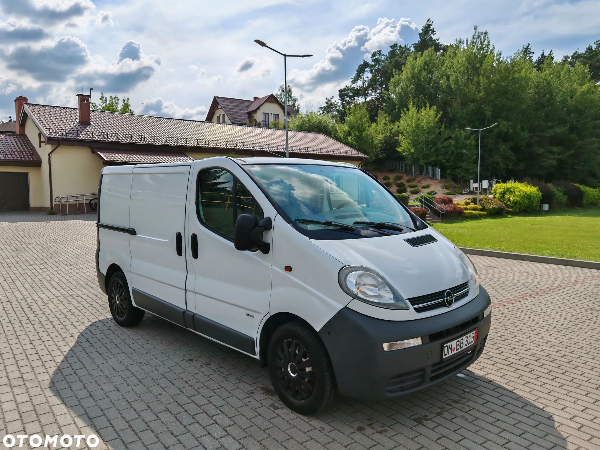 Opel Vivaro - 1