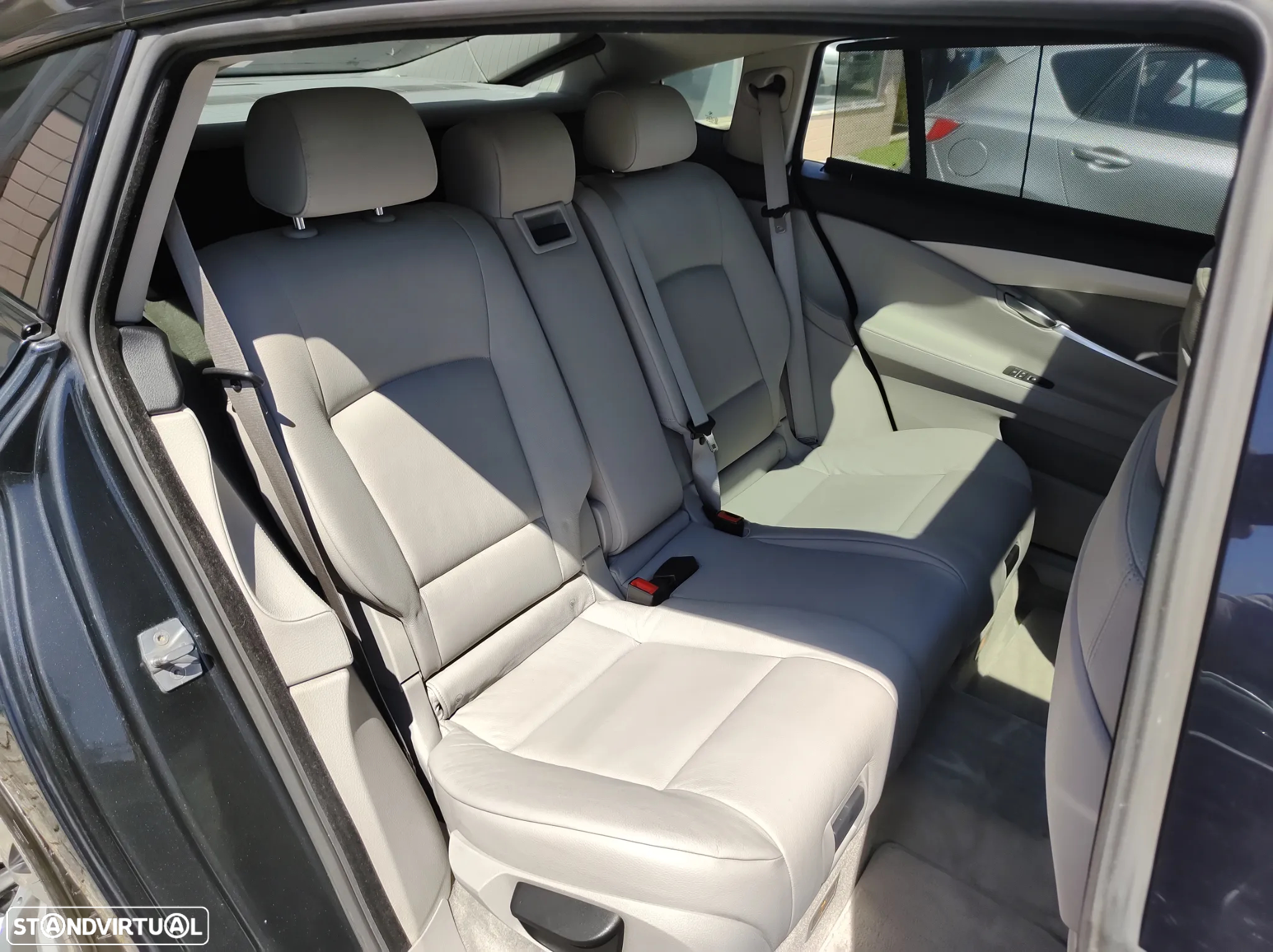 BMW 530 Gran Turismo d - 18