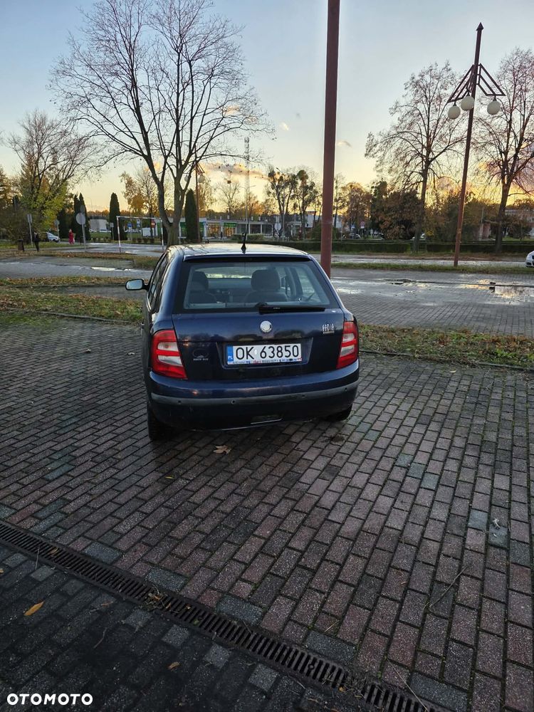 Skoda Fabia 1.4 16V Comfort - 4