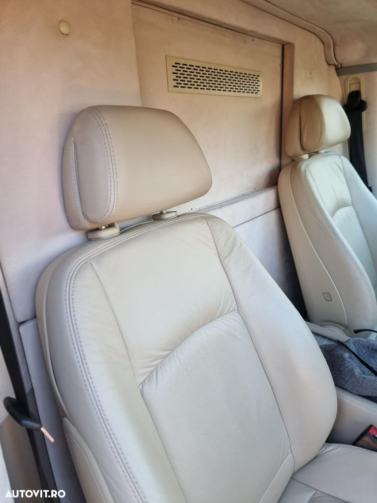 Mercedes-Benz Viano 2.2 CDI Lung 4x4 Aut. Trend - 12