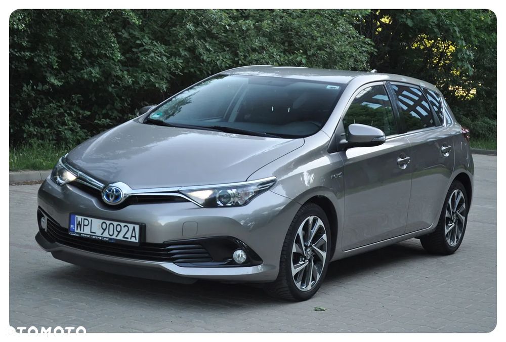 Toyota Auris 1.8 HSD Luna - 12
