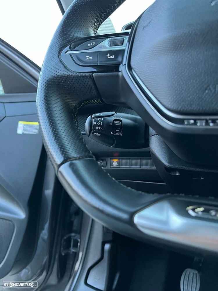 Peugeot 208 1.5 BlueHDi GT Line - 11