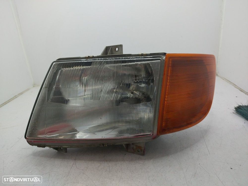 Farol/ Otica Dianteiro Esq Mercedes-Benz Vito Autocarro (638) - 1