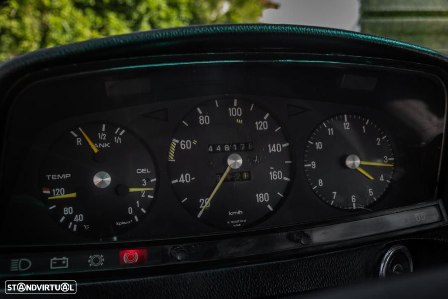 Mercedes-Benz 300 - 41