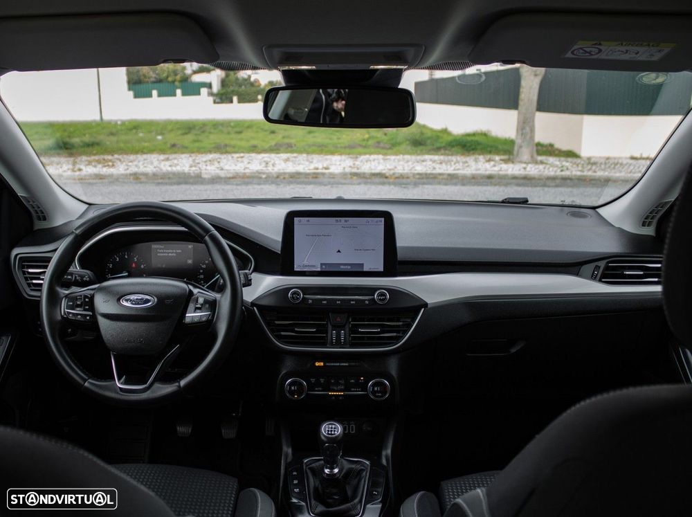 Ford Focus 1.0 EcoBoost S&S COOL&CONNECT - 18