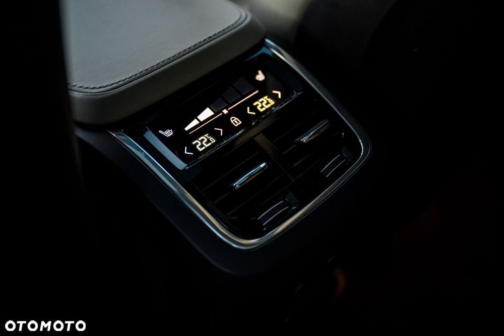 Volvo XC 90 T6 GPF AWD R-Design - 19