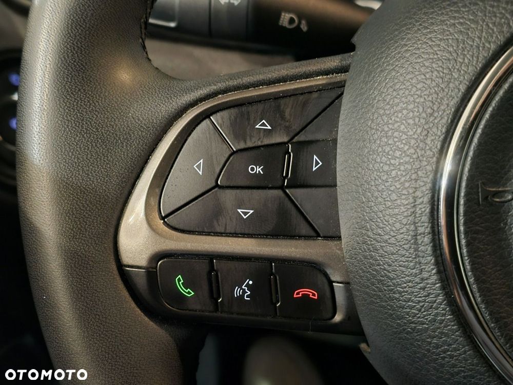 Jeep Renegade - 24