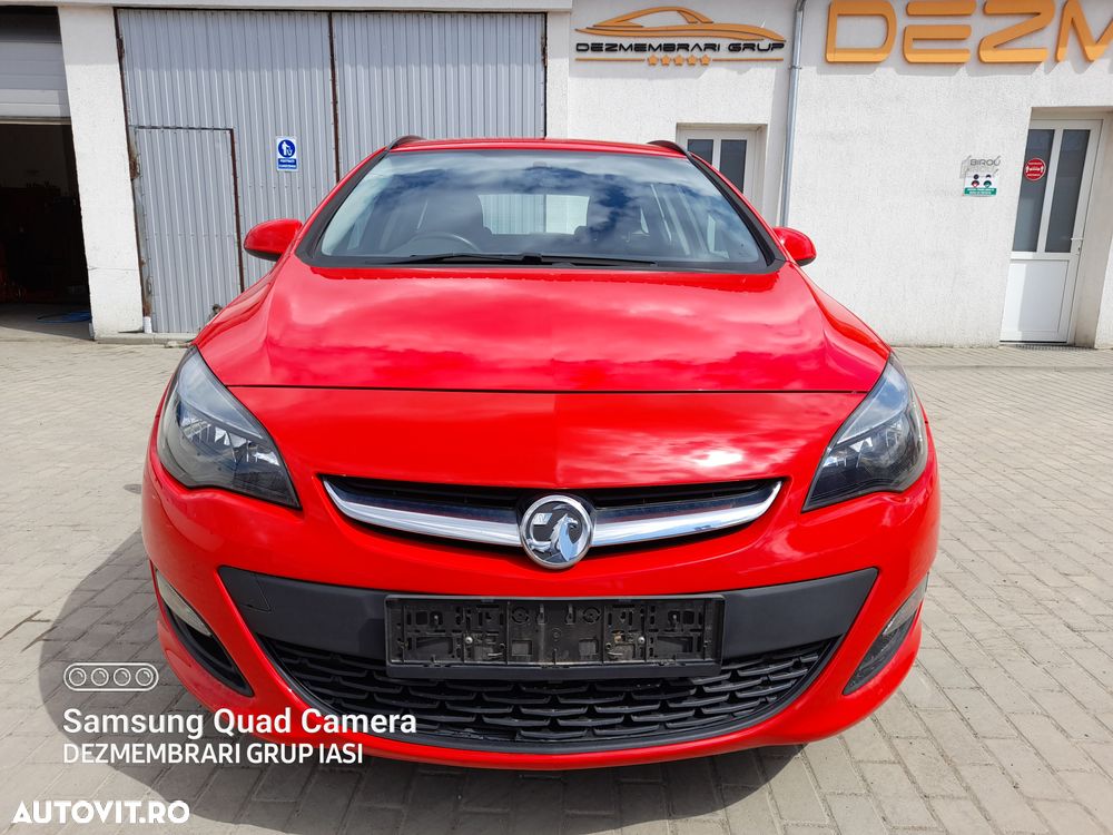 Aripa Fata Dreapta Opel Astra 2013 Break Rosu - 1