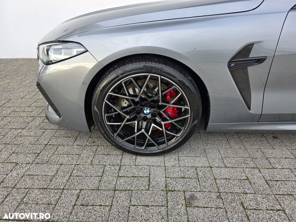 BMW M8 - 8