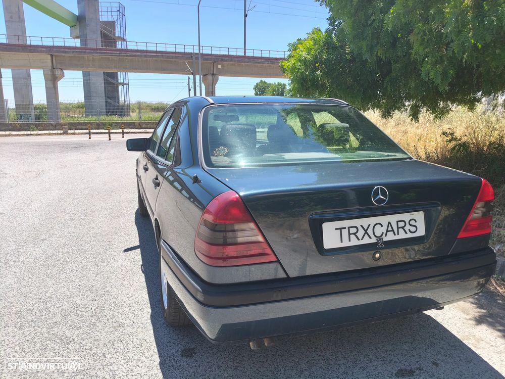 Mercedes-Benz C 250 - 6