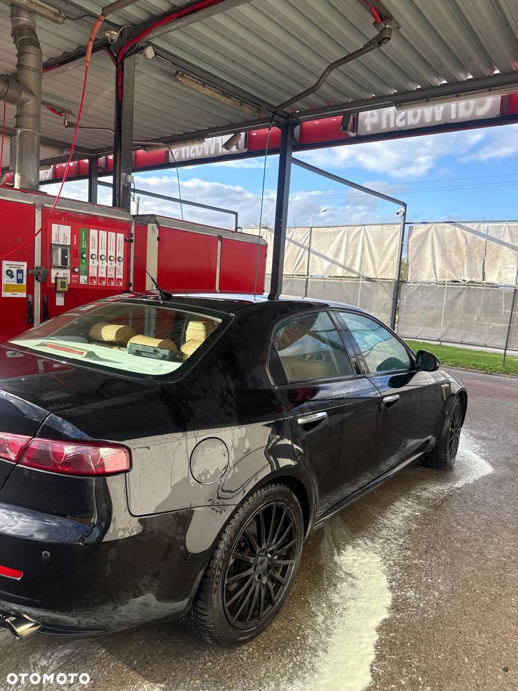 Alfa Romeo 159 3.2JTS Q4 ti - 7