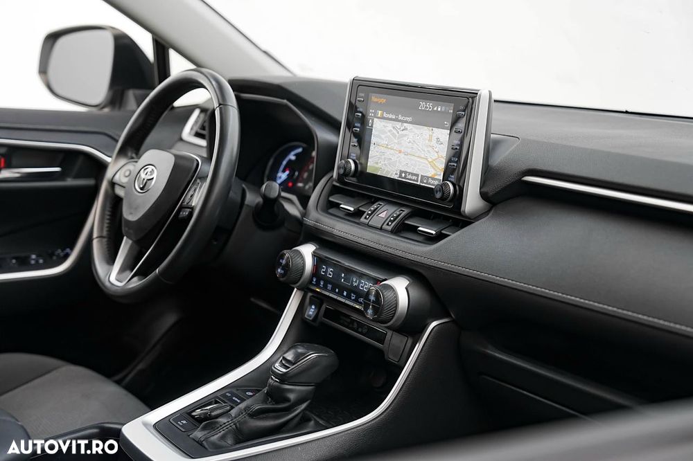 Toyota RAV4 - 11