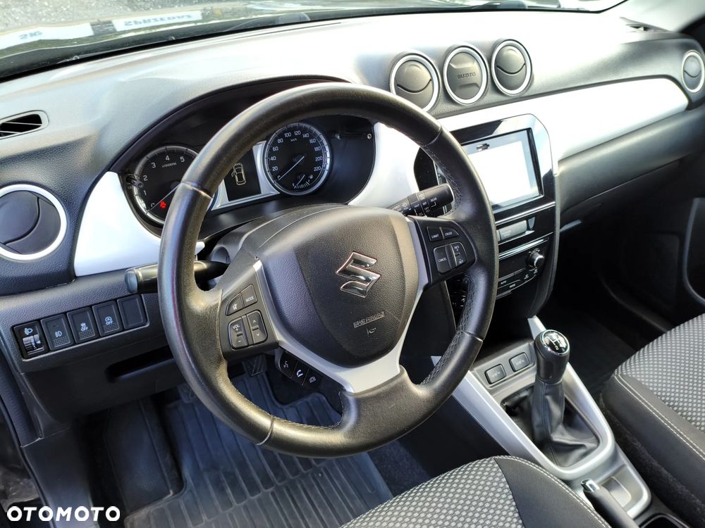 Suzuki Vitara 1.6 Premium 2WD - 20