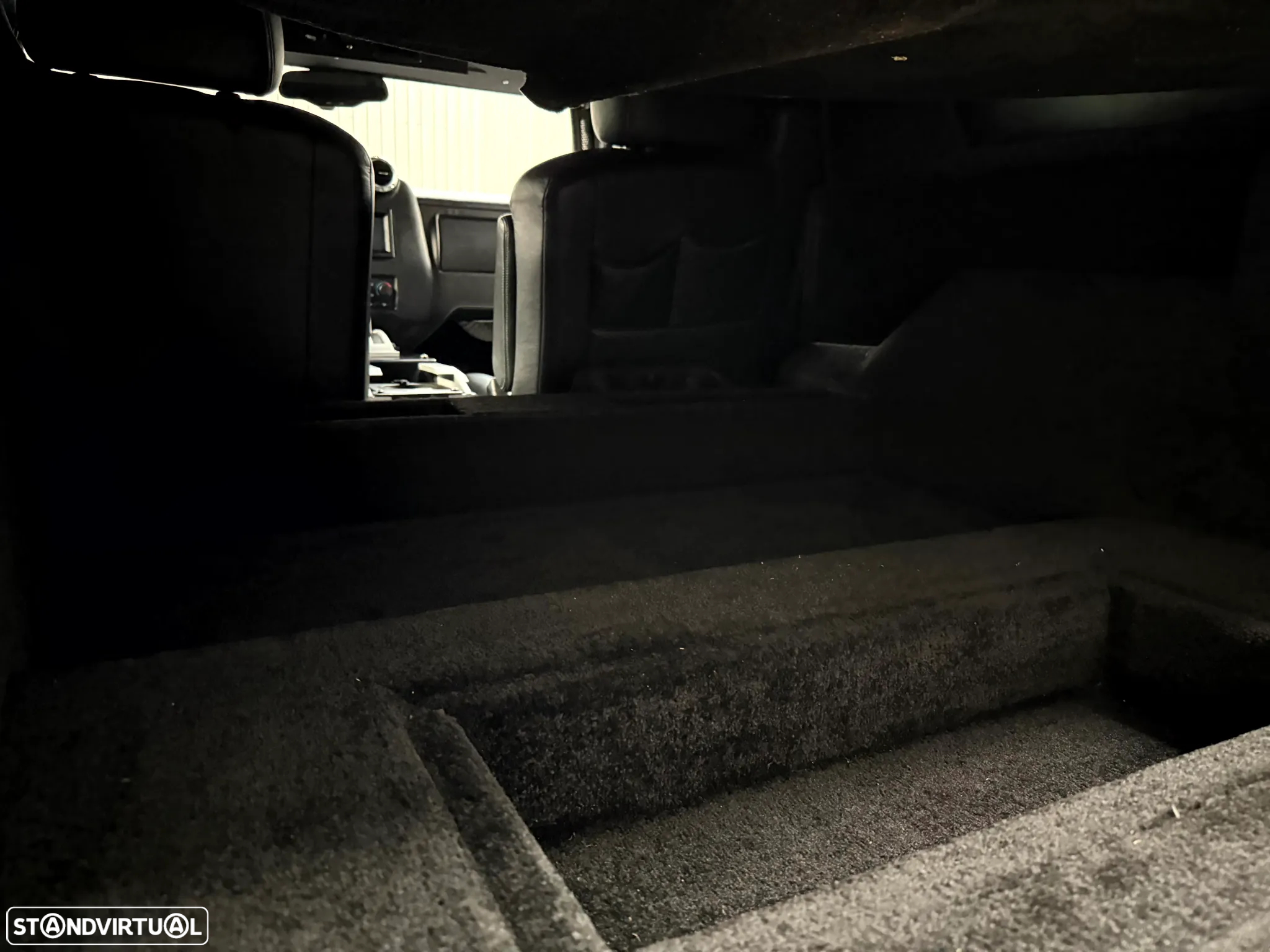 Hummer H2 Slantaback Custom 6.0 V8 - 33