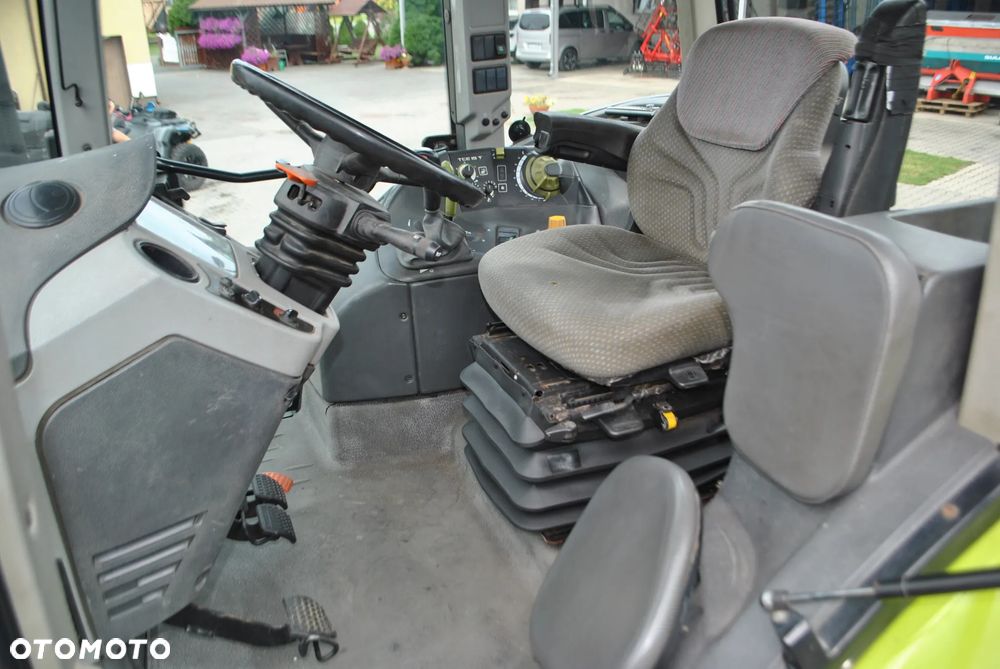 Claas Arion 610C - 5