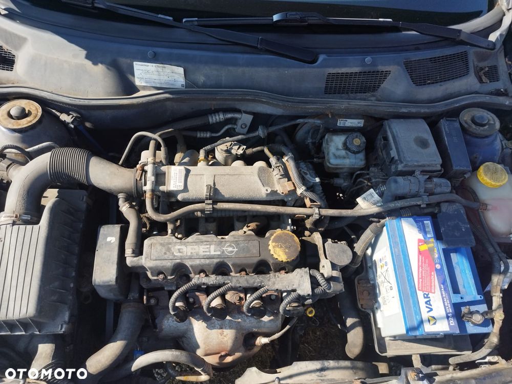 Opel Astra 1.6 GL / Start - 33