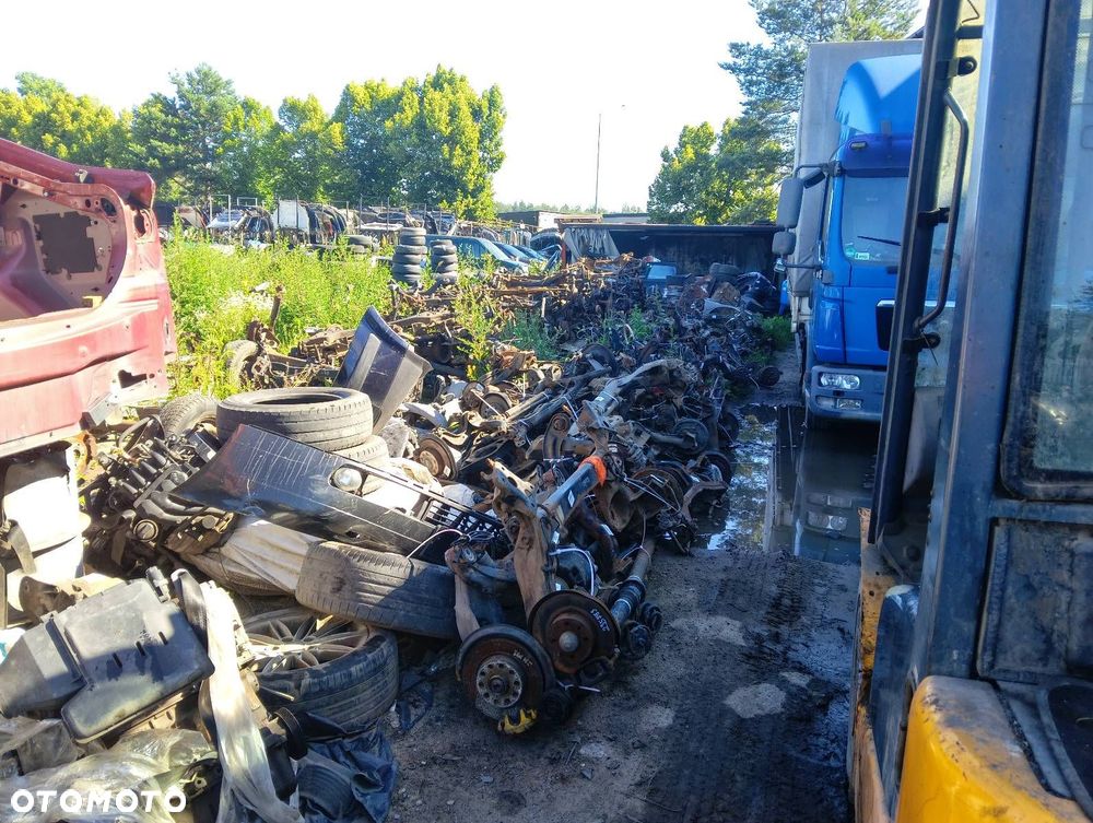 BELKA OŚ ZAWIESZENIA TYŁ TARCZE Z ABS FIAT STILO I KOMBI - 6