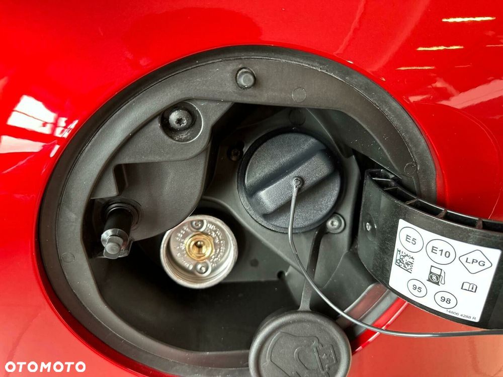 Mitsubishi Colt - 16