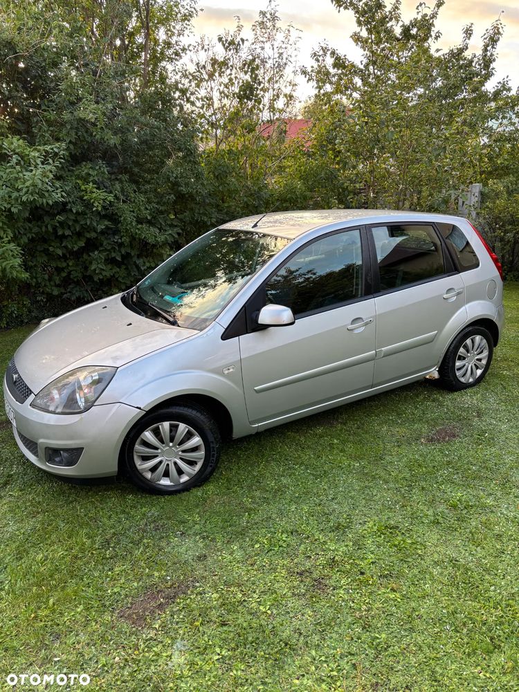 Ford Fiesta 1.4 TDCi - 4