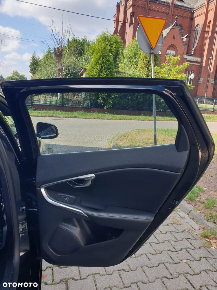 Volvo V40 D3 RDesign - 32