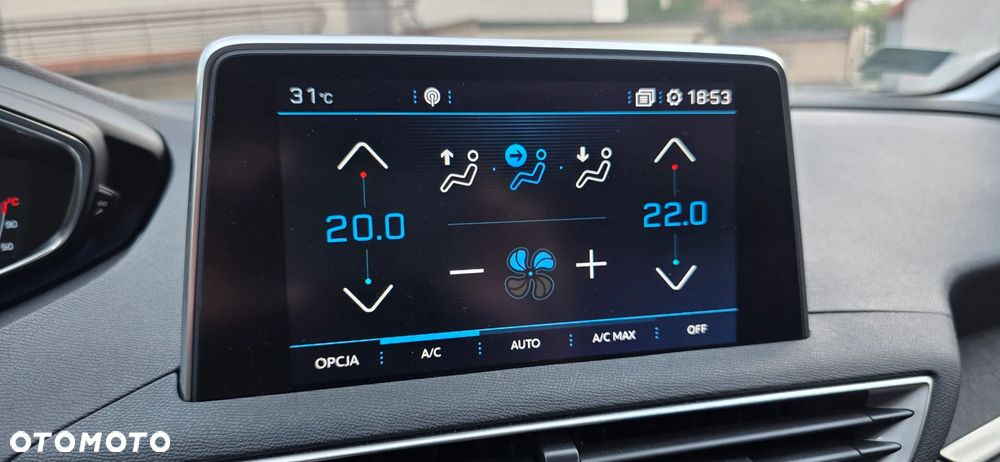 Peugeot 3008 1.2 PureTech Allure S&S - 31