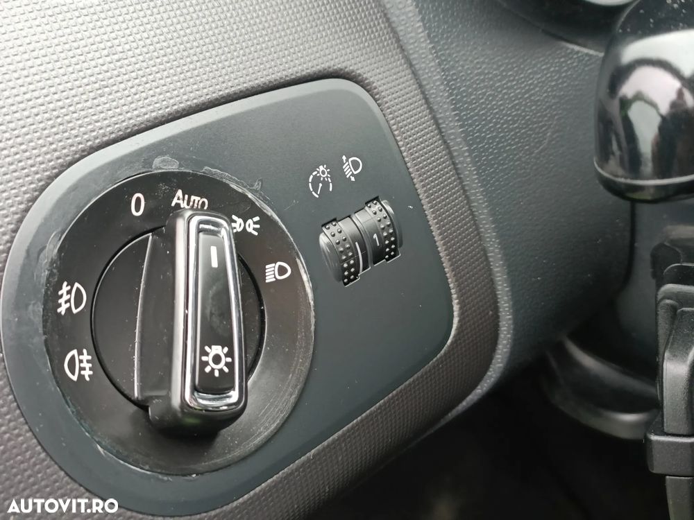 Skoda Fabia 1.2 HTP Active - 16