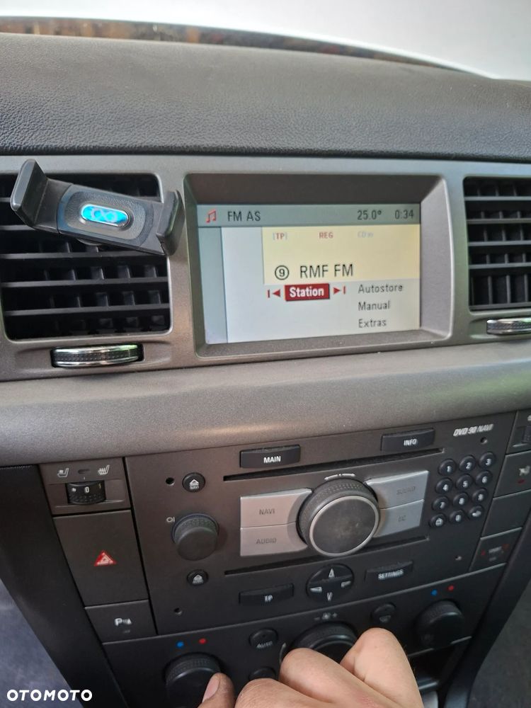 Opel Vectra 3.0 V6 CDTI Cosmo - 34