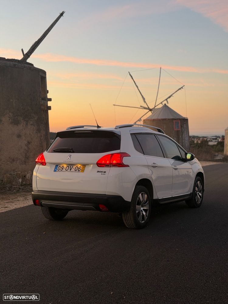 Peugeot 2008 1.6 e-HDi Allure 2-Tronic - 6