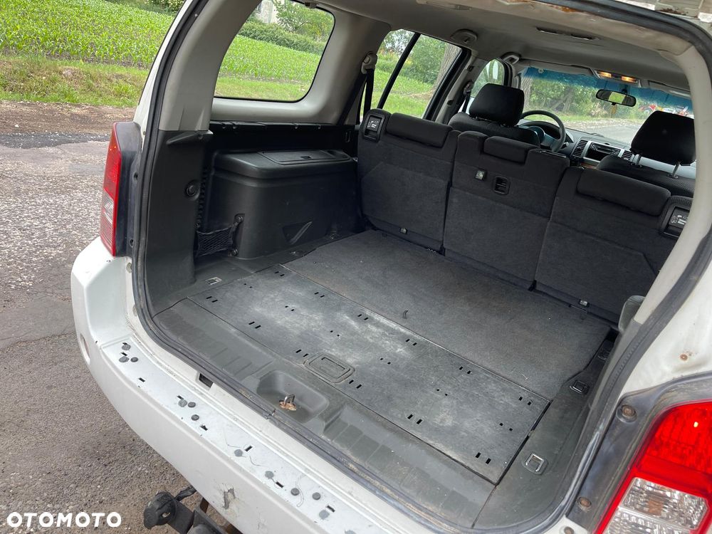 Nissan Pathfinder 2.5 DCi Comfort - 38