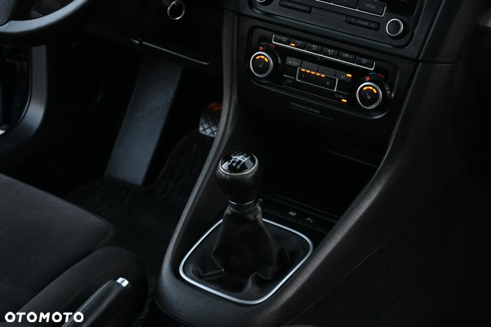 Volkswagen Golf 1.4 TSI Highline - 29