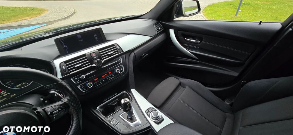 BMW Seria 3 - 38
