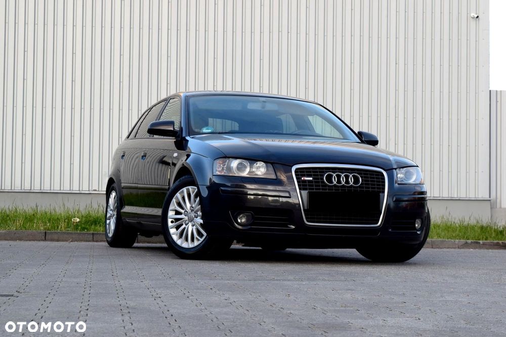 Audi A3 Sportback 1.9 TDI DPF S line Sportpaket plus - 2