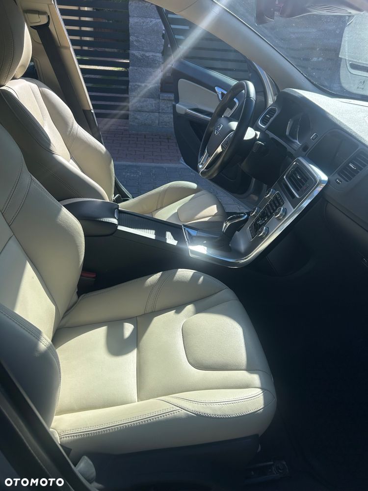 Volvo S60 T5 Drive-E R-Design Momentum - 14