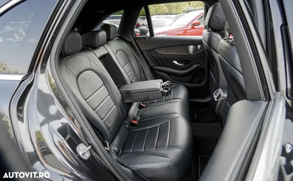Mercedes-Benz GLC 220 d 4MATIC - 9