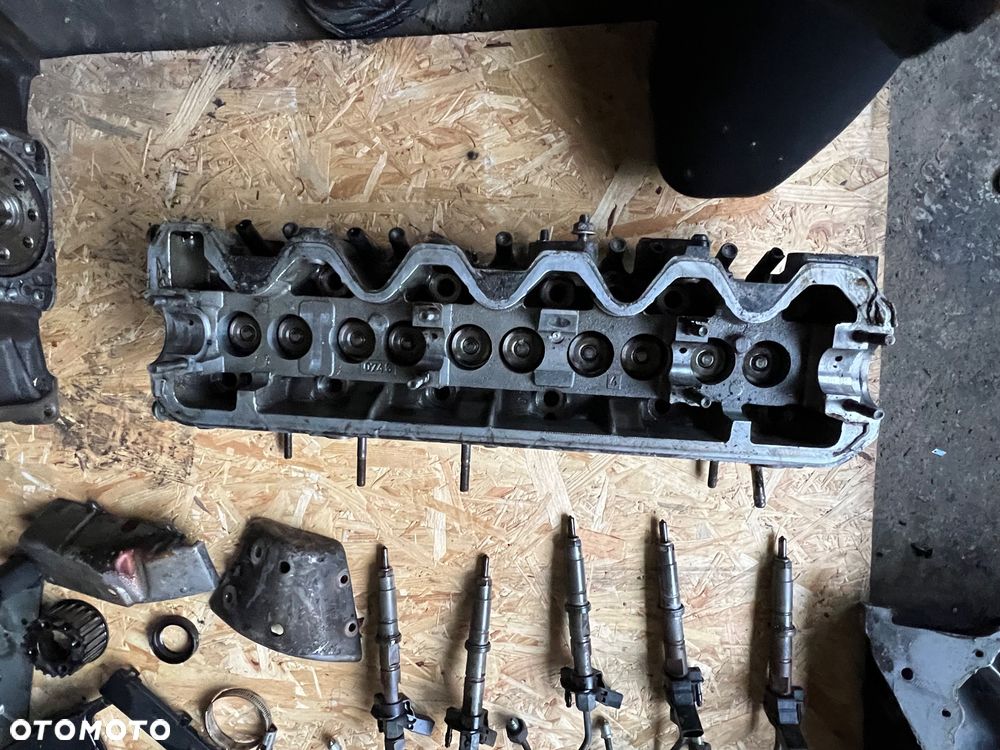 Vw Crafter Volkswagen silnik na części blok silnika wtryski głowica BJL BJM BJA BJK BJL POMPA WTRYSKOWA POMPA OLEJU PODSTAWA FILTRA OLEJU ODMA LISTWA WTRYSKOWA WAL WAŁ WALKI PANEWKI 076130 SB5cdk3 / 0445010125 074115109c 074115405 / 076103593a / 057130764F /076103373D / 076103021 /8F06 AL611  silnik cały na części - 7