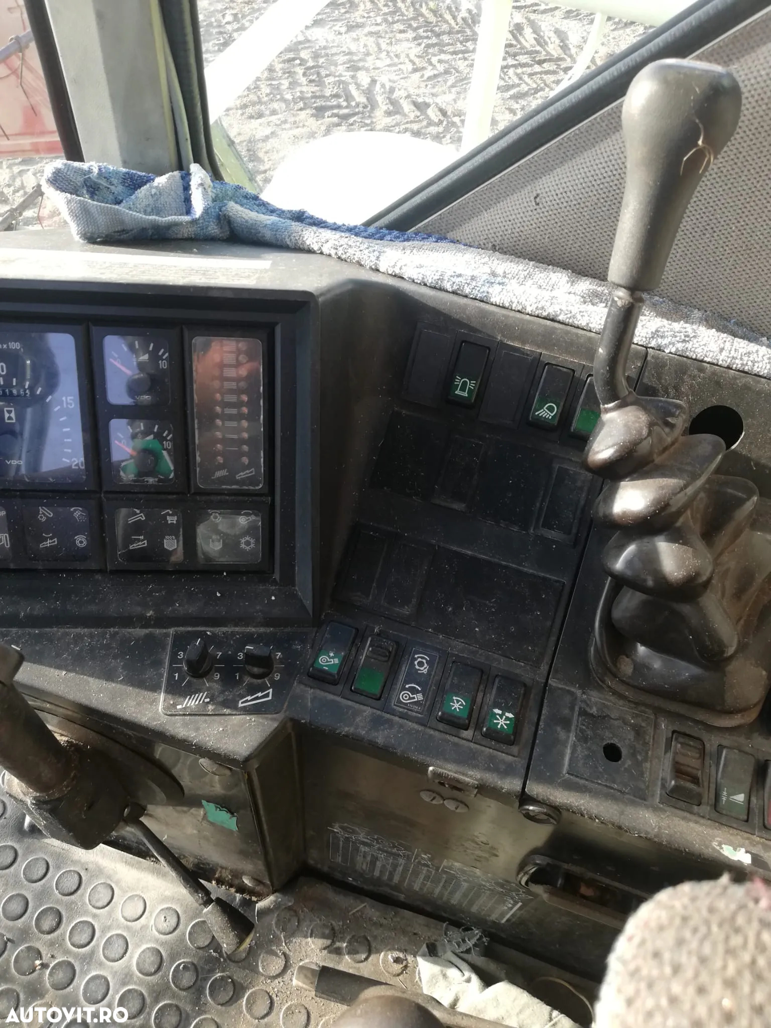Claas MEGA 208 - 9