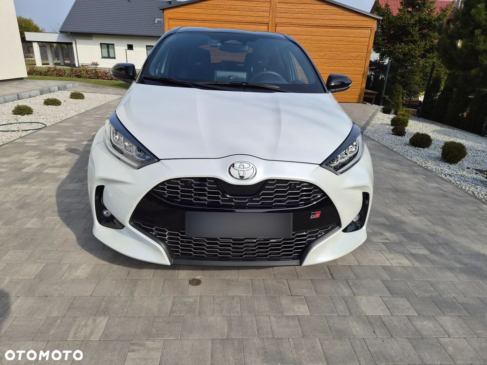 Toyota Yaris Hybrid 1.5 GR Sport - 1