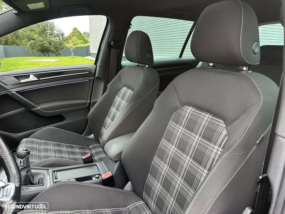 VW Golf 2.0 TDI GTD - 36