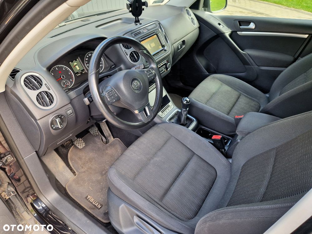 Volkswagen Tiguan - 8
