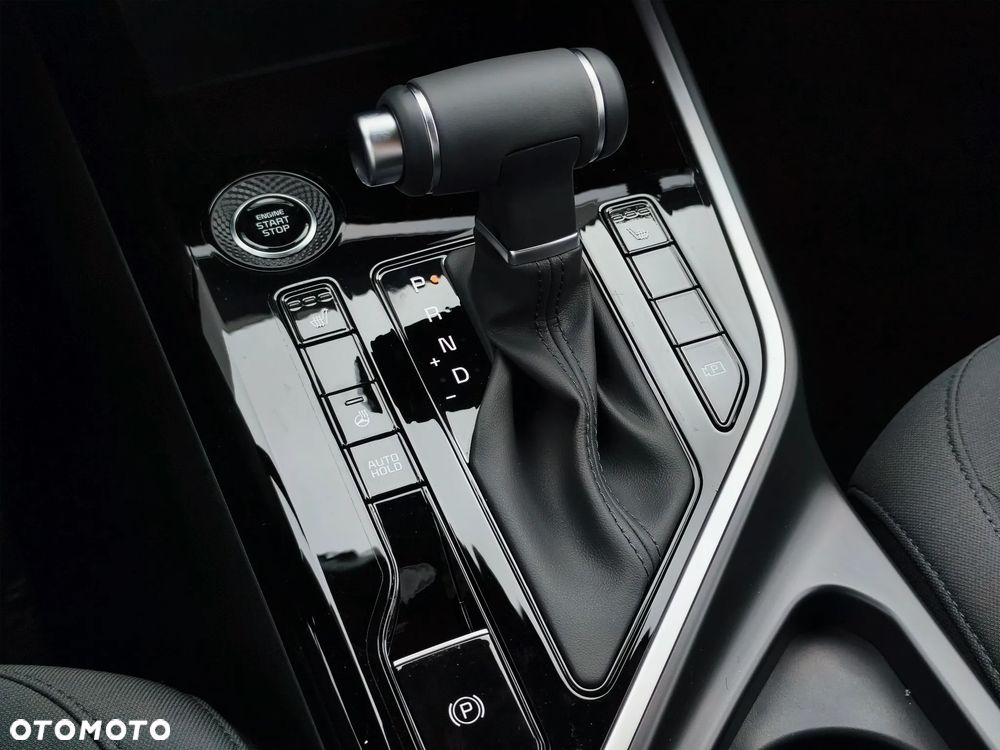 Kia Niro 1.6 GDI Hybrid M - 13