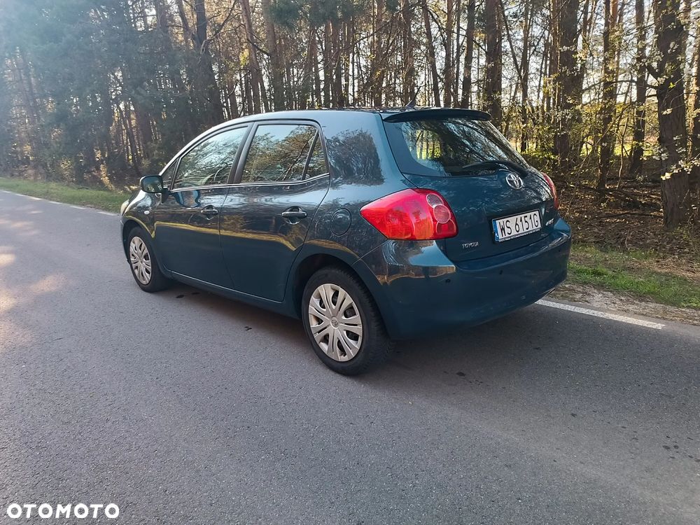 Toyota Auris 1.4 VVT-i Sol - 2