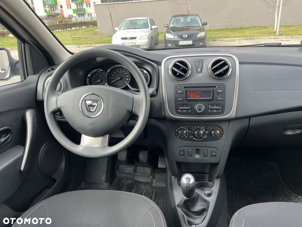 Dacia Logan 1.2 16V Laureate - 6