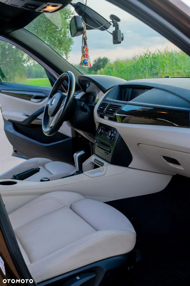BMW X1 sDrive20d - 4
