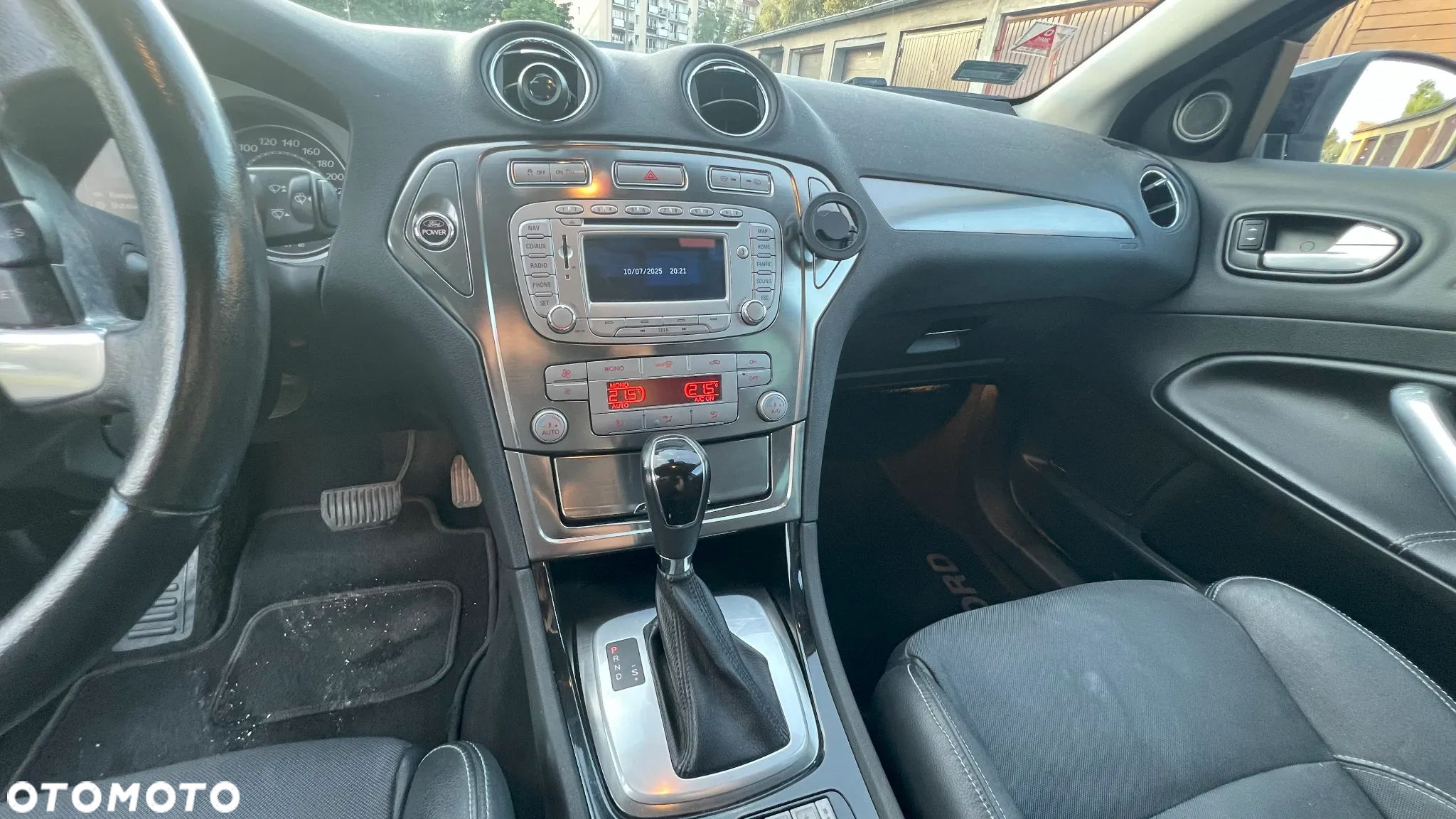 Ford Mondeo 2.0 TDCi Titanium - 14