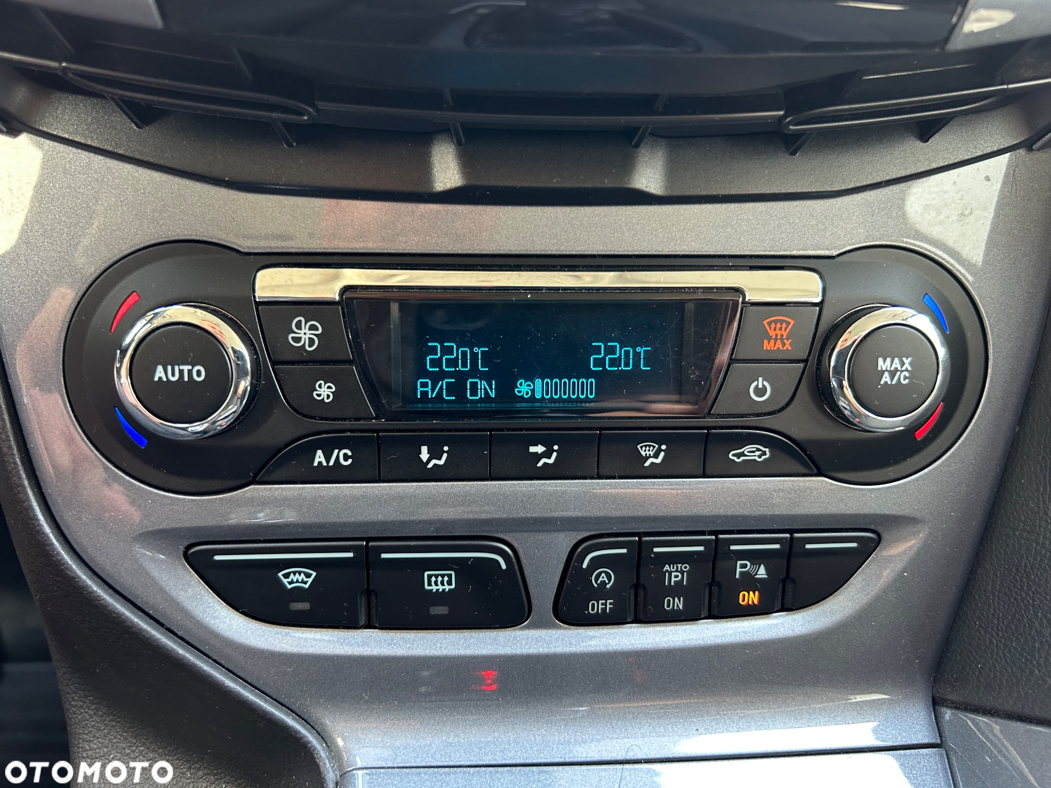 Ford Focus 1.0 EcoBoost Start-Stopp-System Titanium - 12