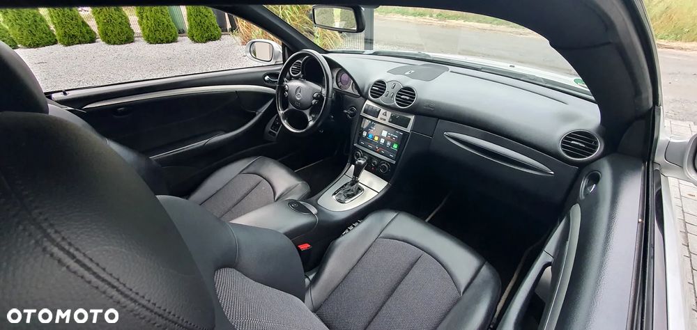 Mercedes-Benz CLK - 29