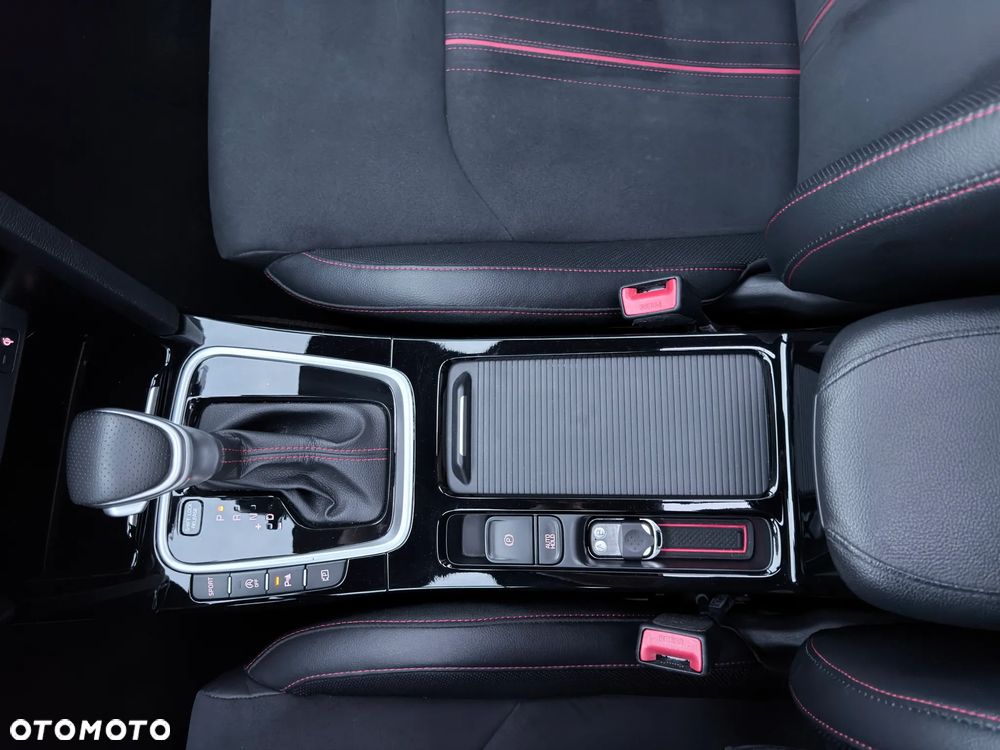 Kia ProCeed 1.6 T-GDI GT DCT - 23
