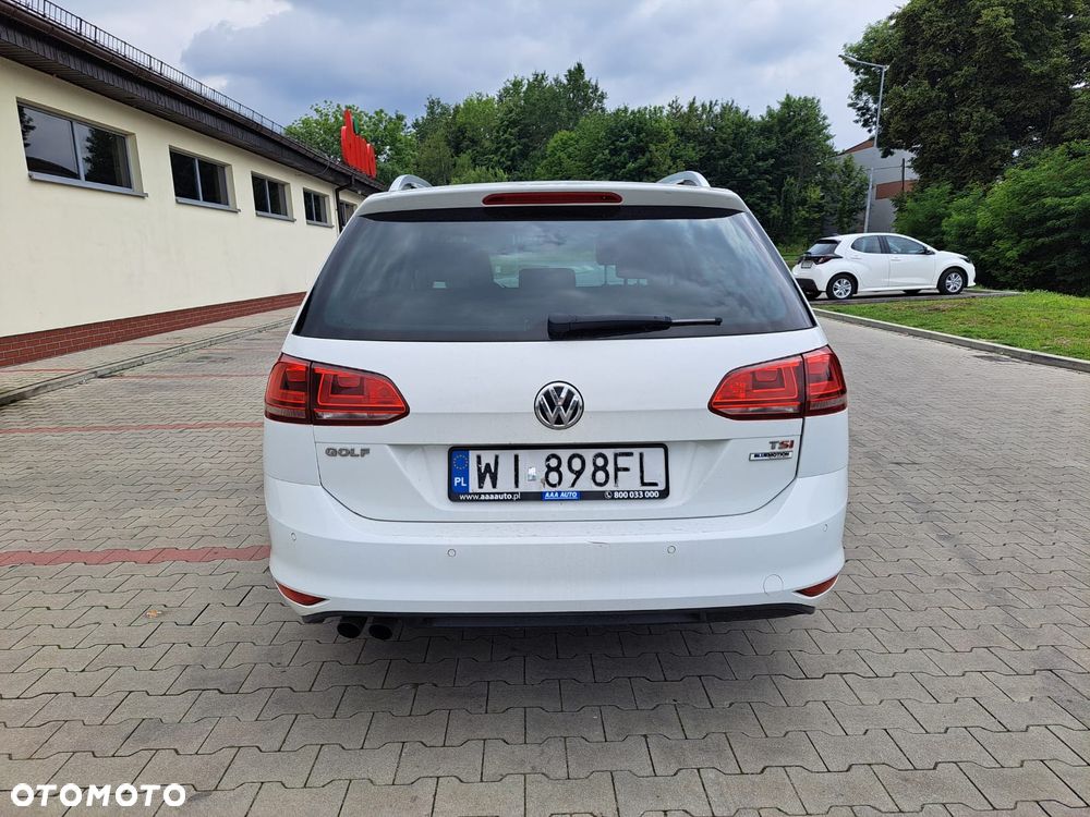 Volkswagen Golf - 5