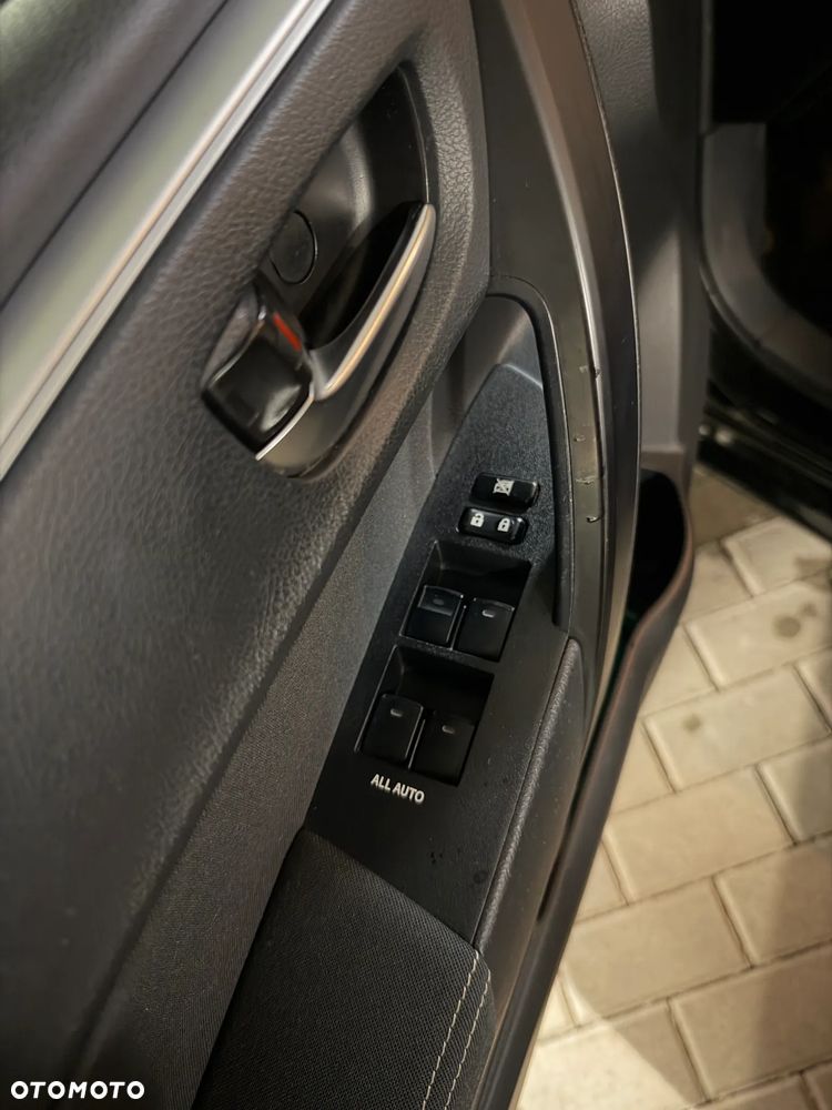 Toyota Corolla - 34